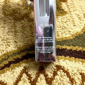 PUR skin perfecting concealer brush